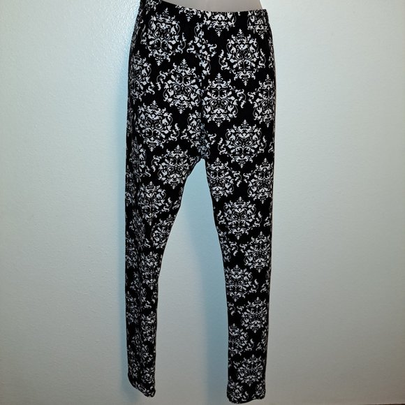 Gold Medal International Pants - Gold Medal International Black&White Print Cozy Fashion Legging Medium